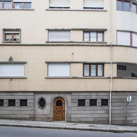 Tasteful 2Br Flat In Art District By Lovelystay ポルト エクステリア 写真